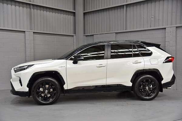 2021 Toyota RAV4 XSE AXAH52R