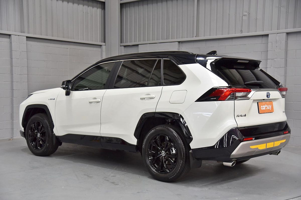 2021 Toyota RAV4 XSE AXAH52R