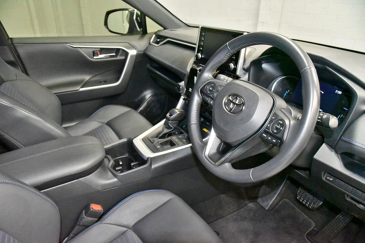 2021 Toyota RAV4 XSE AXAH52R