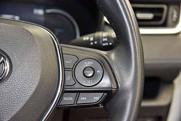 2021 Toyota RAV4 XSE AXAH52R