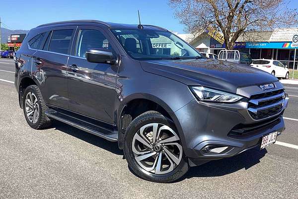 2021 Isuzu MU-X LS-T
