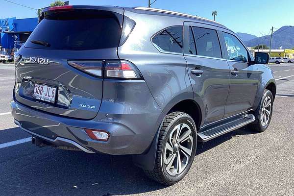 2021 Isuzu MU-X LS-T
