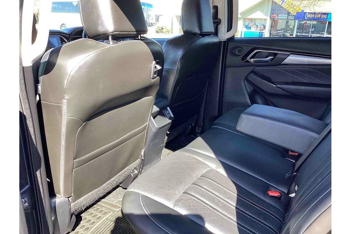 2021 Isuzu MU-X LS-T