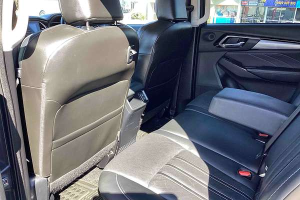 2021 Isuzu MU-X LS-T