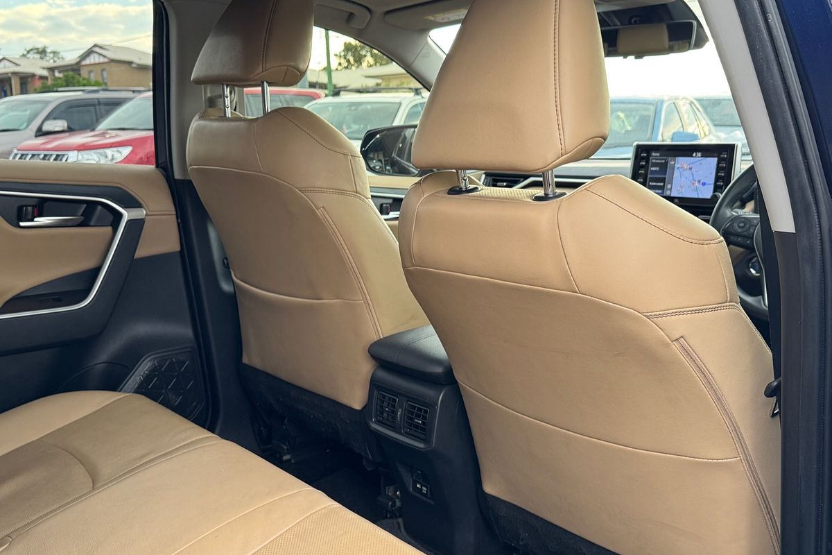 2022 Toyota RAV4 Cruiser AXAH52R