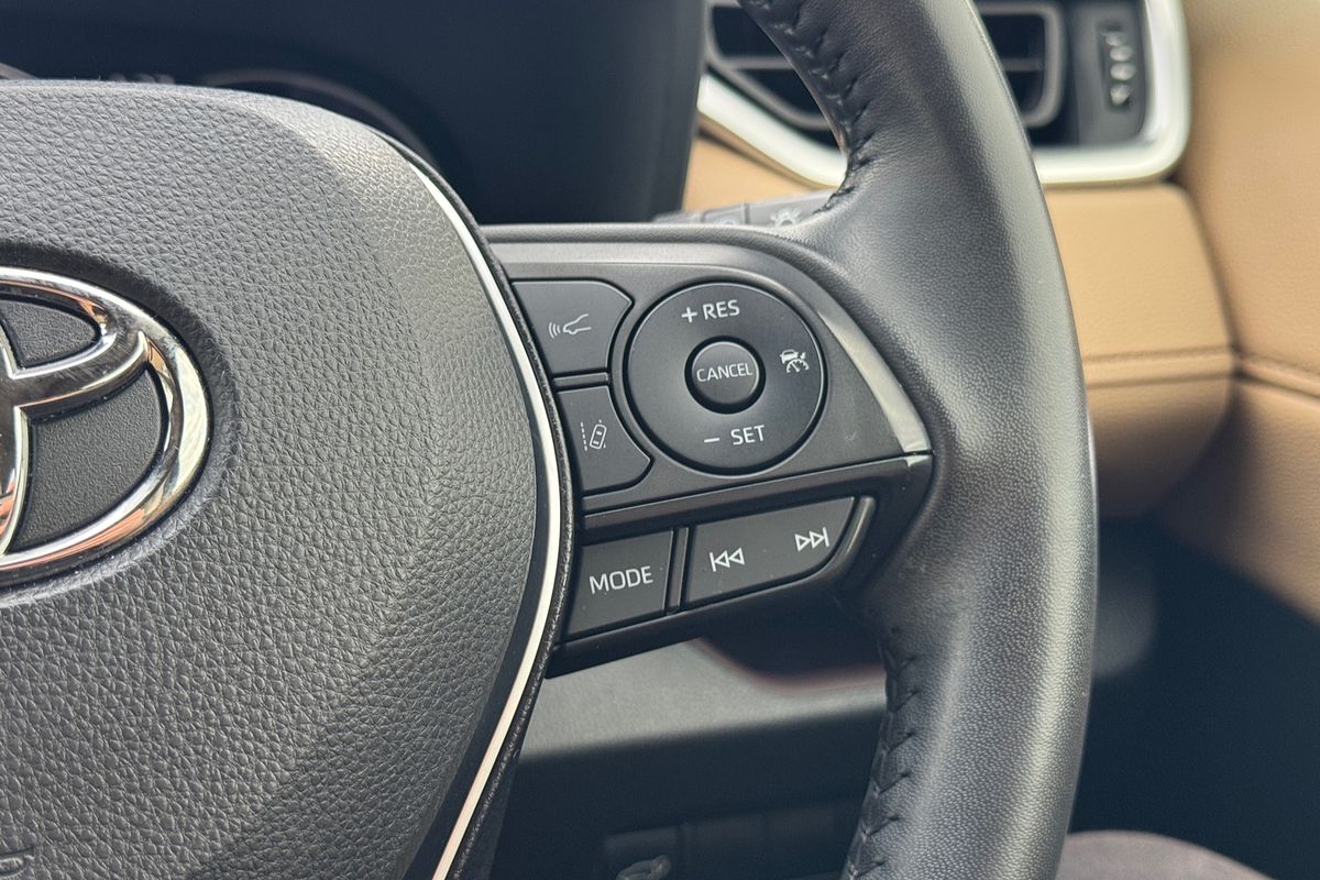 2022 Toyota RAV4 Cruiser AXAH52R
