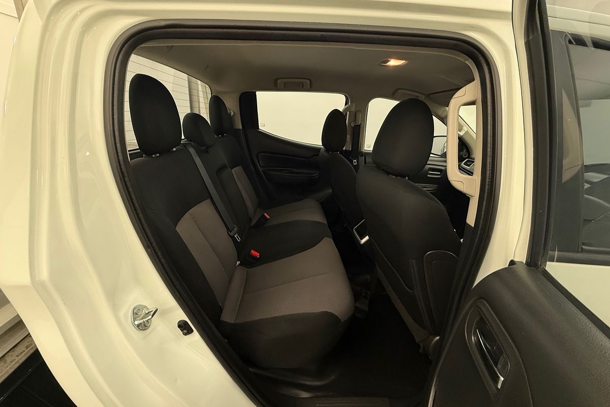 2019 Mitsubishi Triton GLX+ MR 4X4