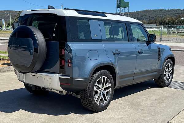 2024 Land Rover Defender 110 P300 S L663