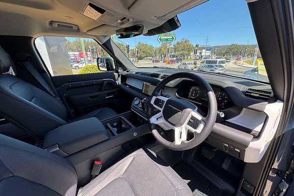 2024 Land Rover Defender 110 P300 S L663
