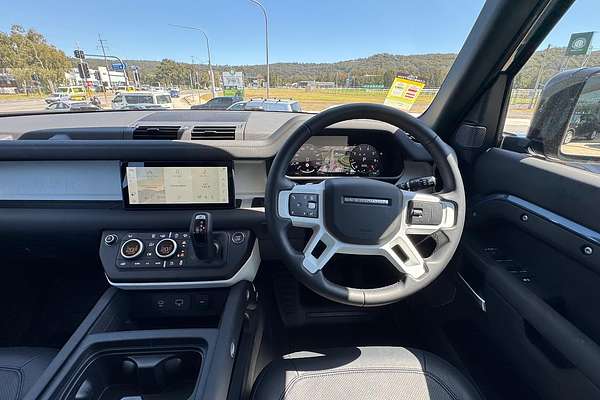 2024 Land Rover Defender 110 P300 S L663
