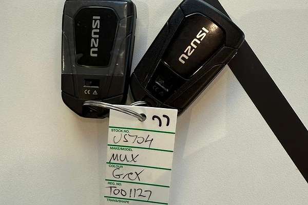 2024 Isuzu MU-X LS-T