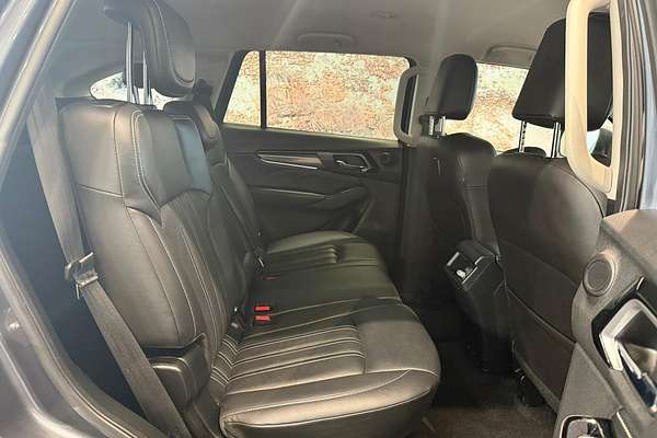 2024 Isuzu MU-X LS-T