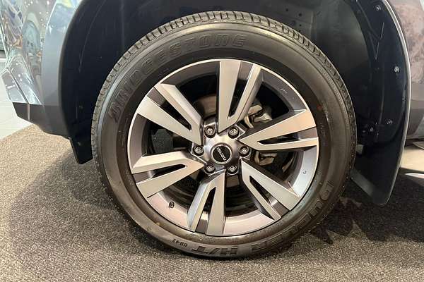 2024 Isuzu MU-X LS-T