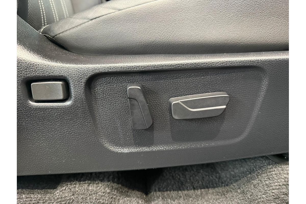 2024 Isuzu MU-X LS-T