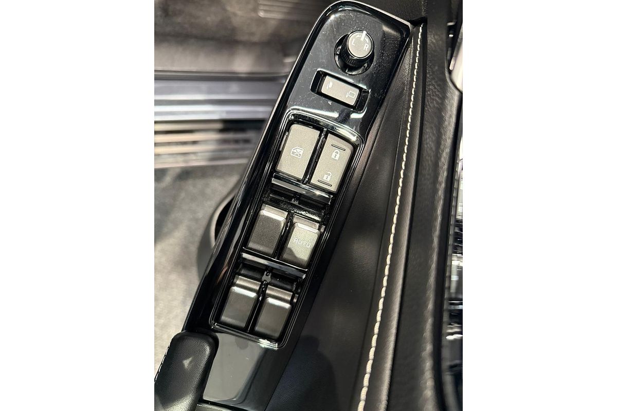 2024 Isuzu MU-X LS-T