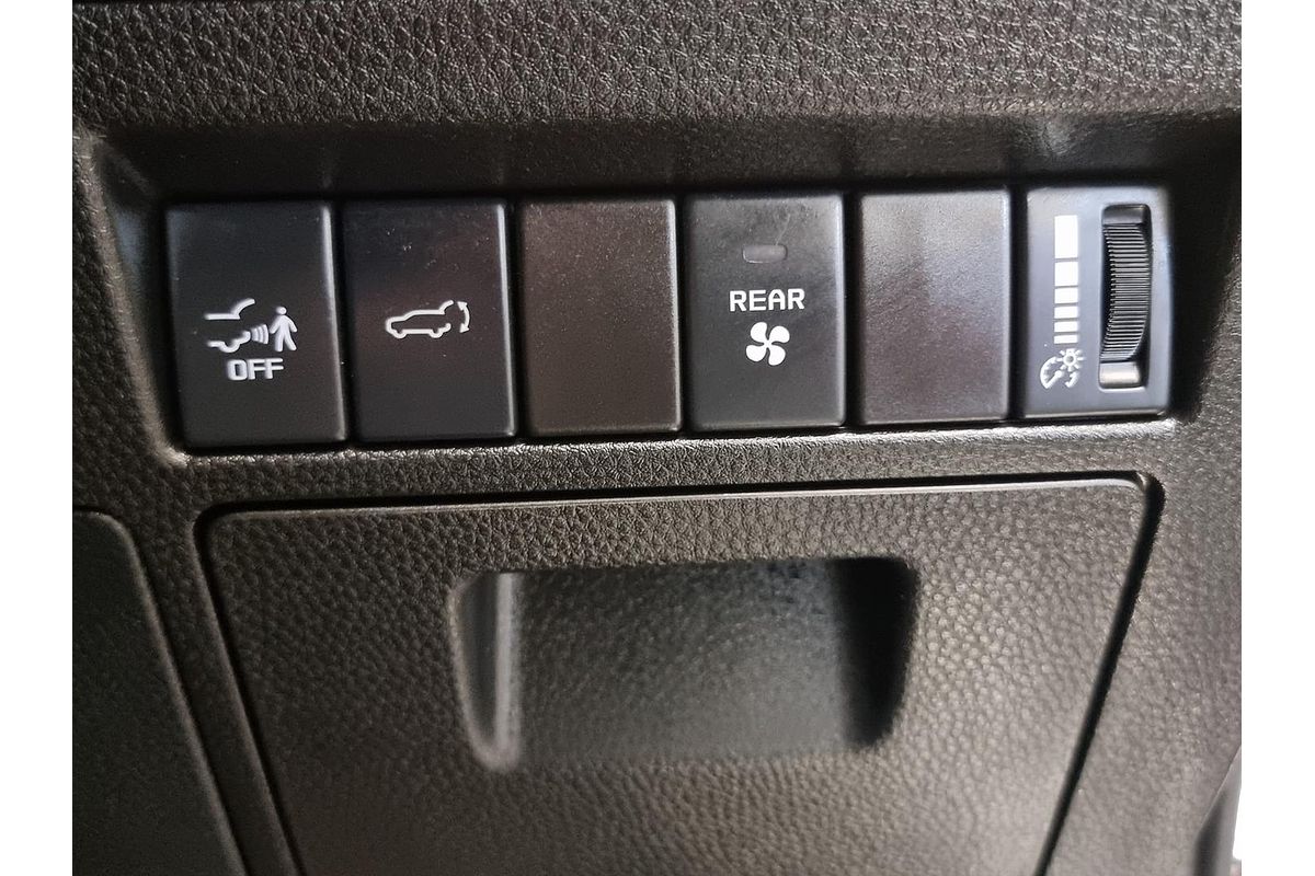 2024 Isuzu MU-X LS-T