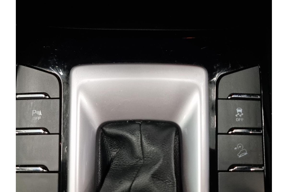 2024 Isuzu MU-X LS-T