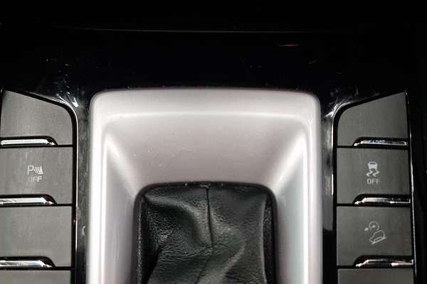 2024 Isuzu MU-X LS-T