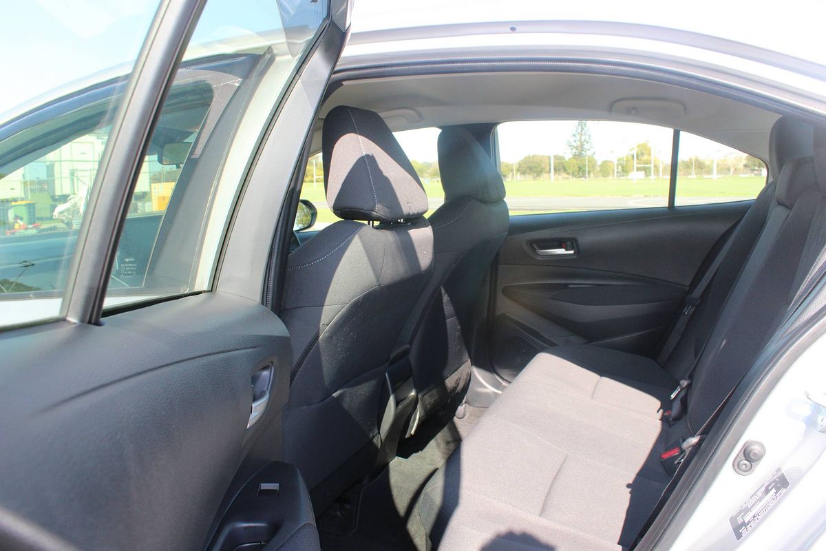 Corolla Sedan Hybrid Ascent Sport 1.8L Auto CVT 4D51290 001