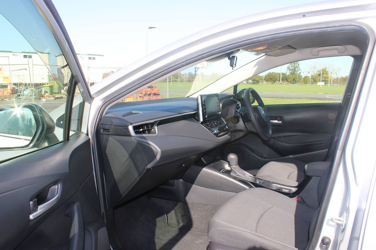 Corolla Sedan Hybrid Ascent Sport 1.8L Auto CVT 4D51290 001