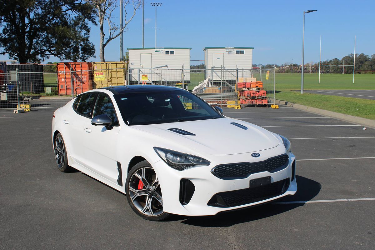 2017 KIA STINGER GT (BLACK LEATHER) 8 SP AUTOMATIC 4D SEDAN TV6