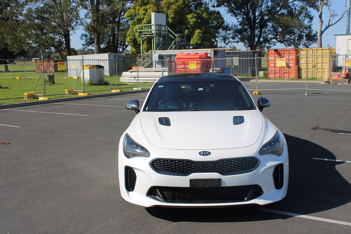 2017 KIA STINGER GT (BLACK LEATHER) 8 SP AUTOMATIC 4D SEDAN TV6