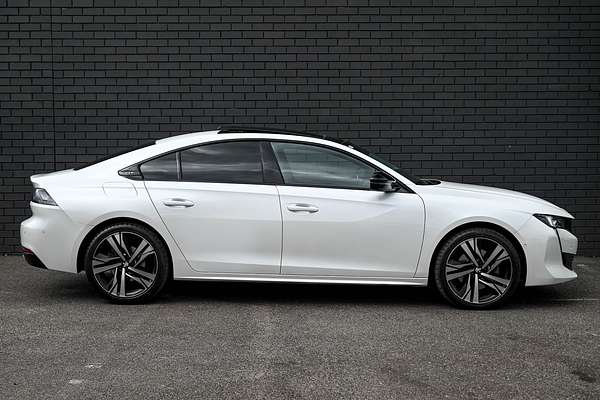 2023 Peugeot 508 GT R8