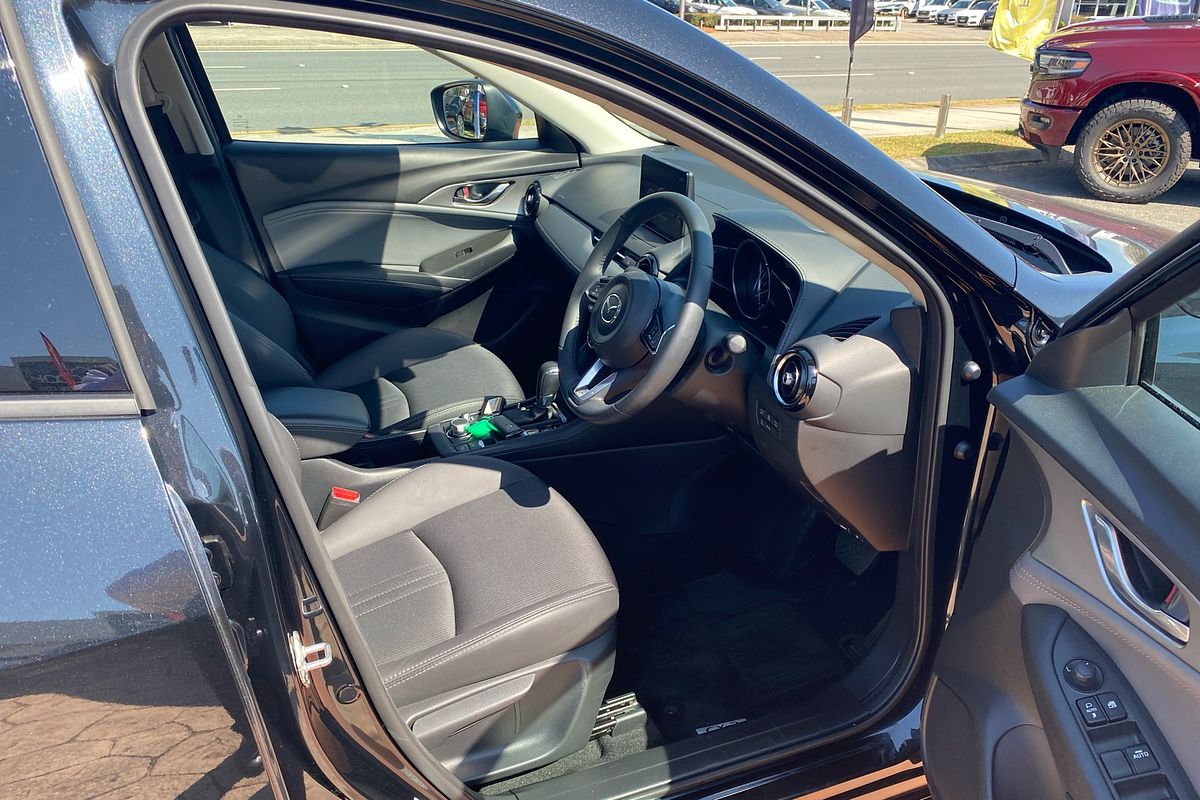 2022 Mazda CX-3 sTouring DK