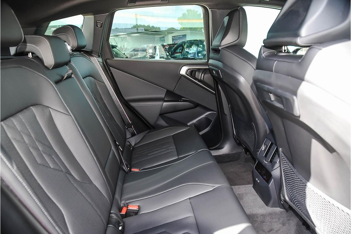 2025 BMW X3 20 xDrive G45