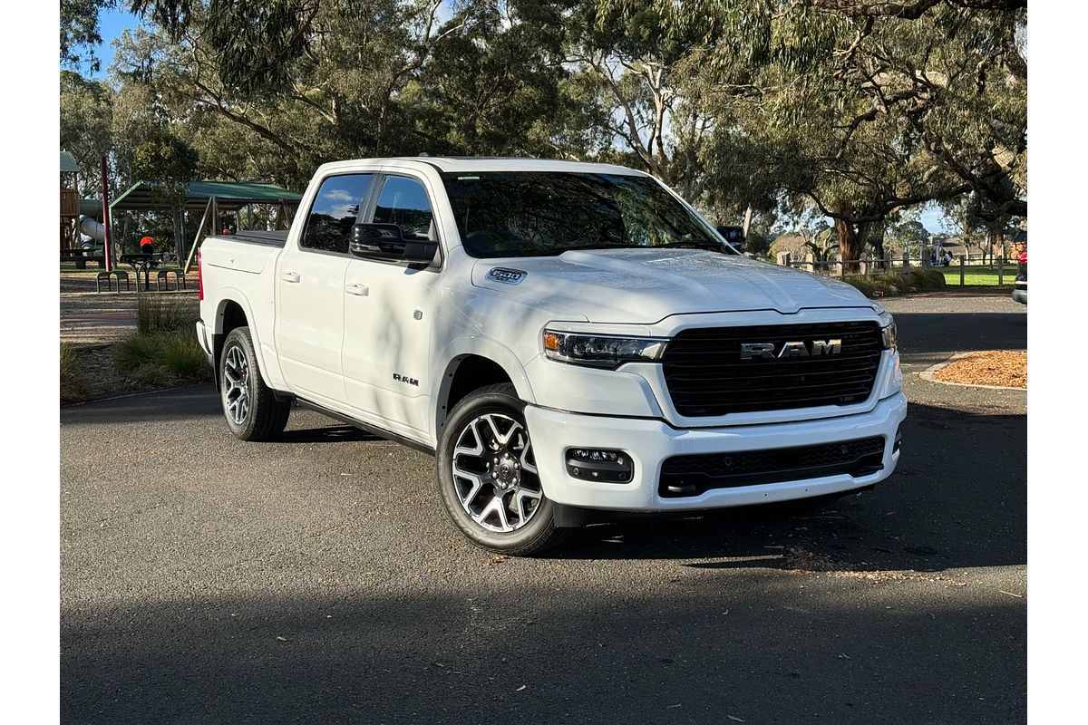 2025 RAM 1500 Laramie Sport Hurricane SO RamBox DT 4X4 SWB
