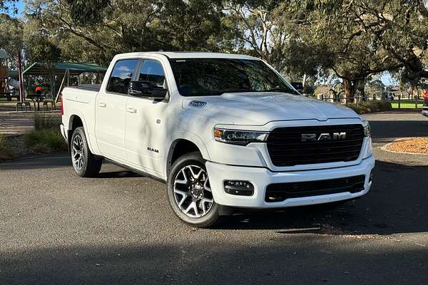 2025 RAM 1500 Laramie Sport Hurricane SO RamBox DT 4X4 SWB