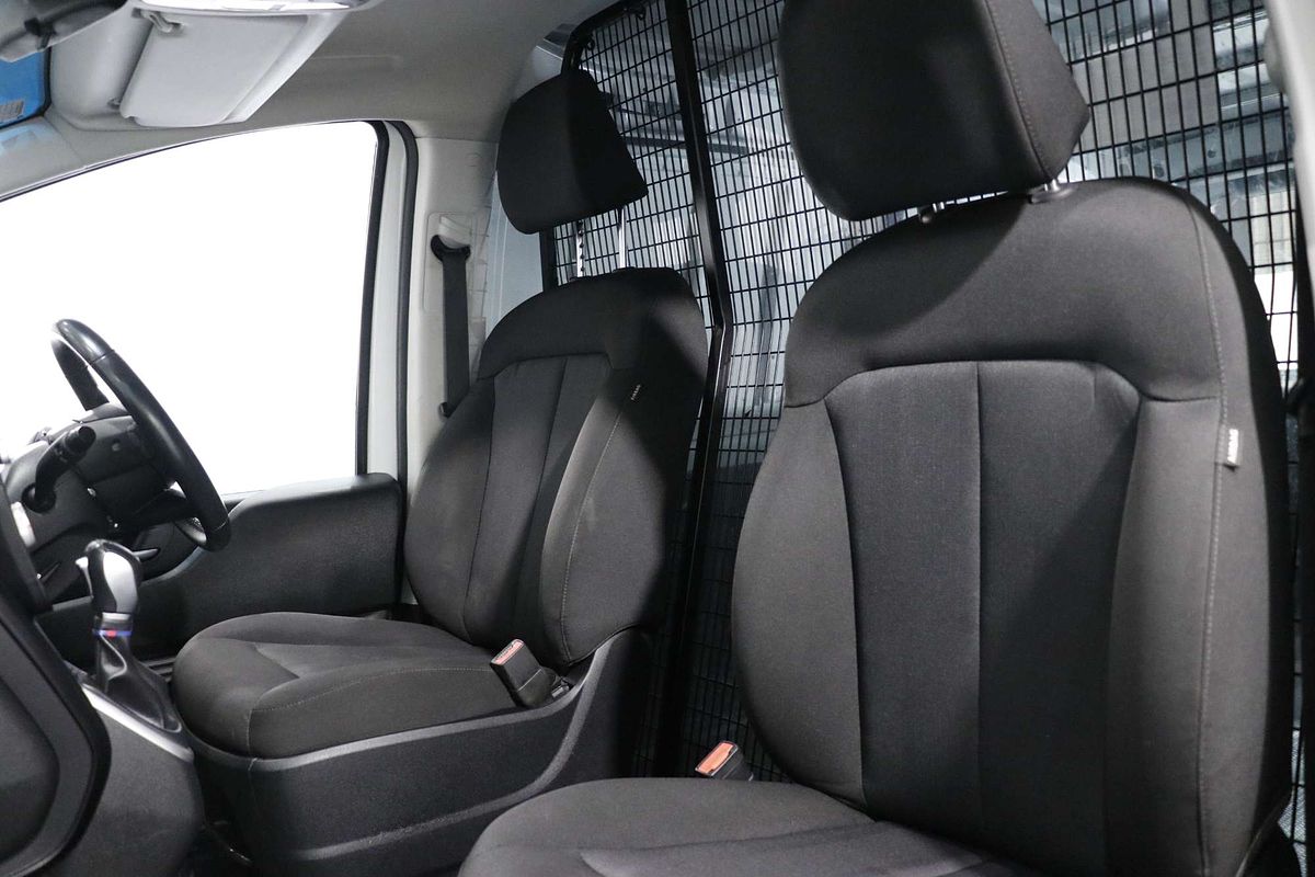 2022 Hyundai STARIA LOAD US4.V1