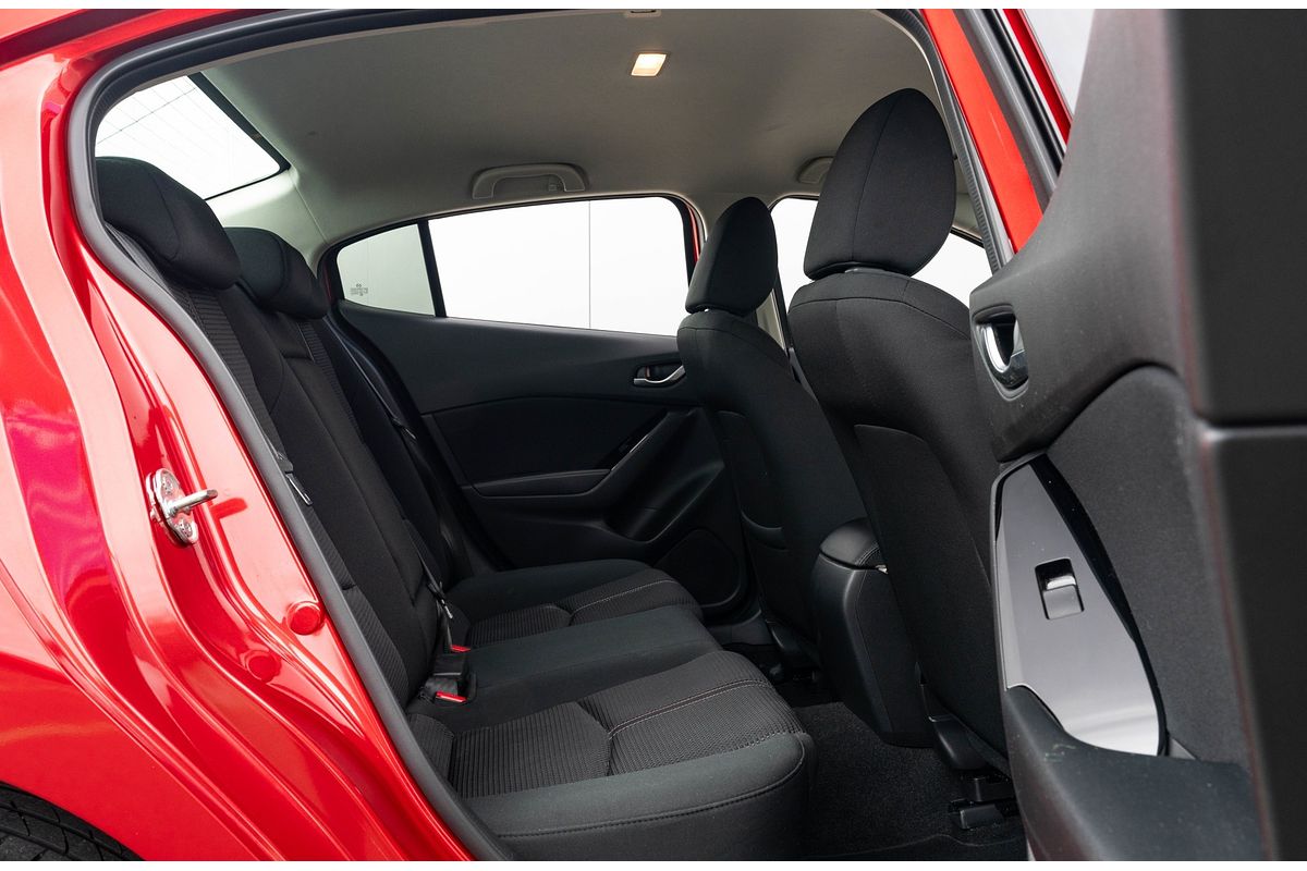 2017 Mazda 3 Sp25 2.5P/6At