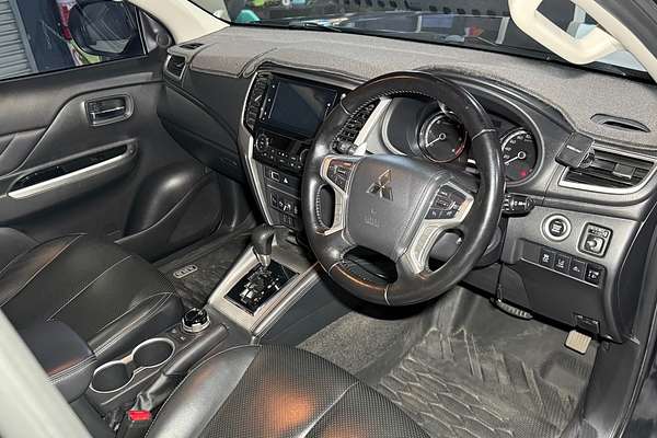 2022 Mitsubishi Triton GSR MR 4X4