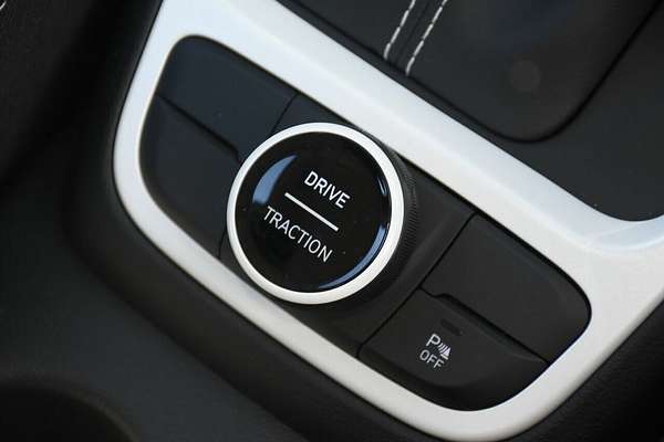 2025 Hyundai Venue Active QX.V5