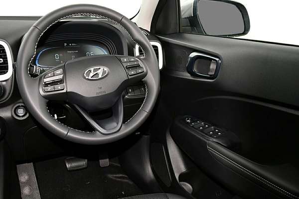 2025 Hyundai Venue Elite QX.V5