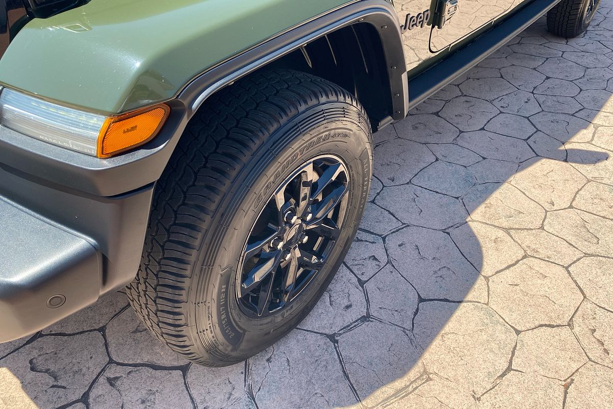 2021 Jeep Gladiator Night Eagle JT All Wheel Drive