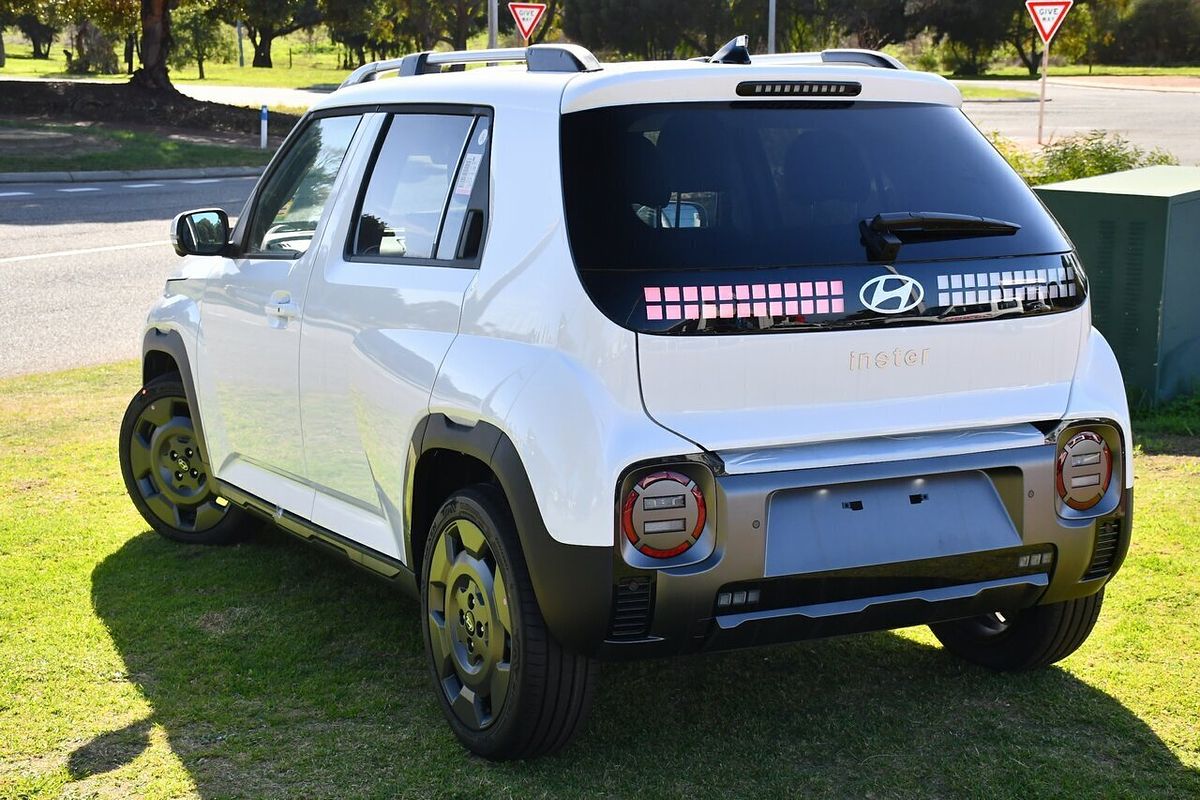 2025 Hyundai INSTER Cross AX.V1