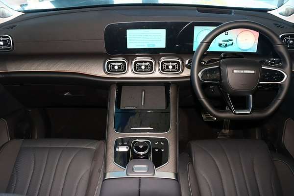 2025 Jaecoo J8 Track