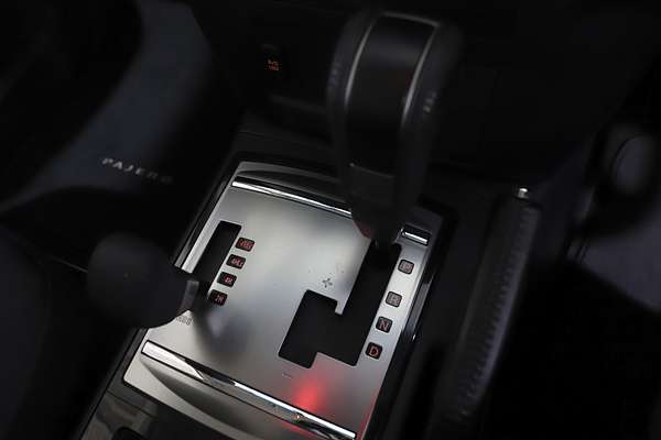 2019 Mitsubishi Pajero GLX NX