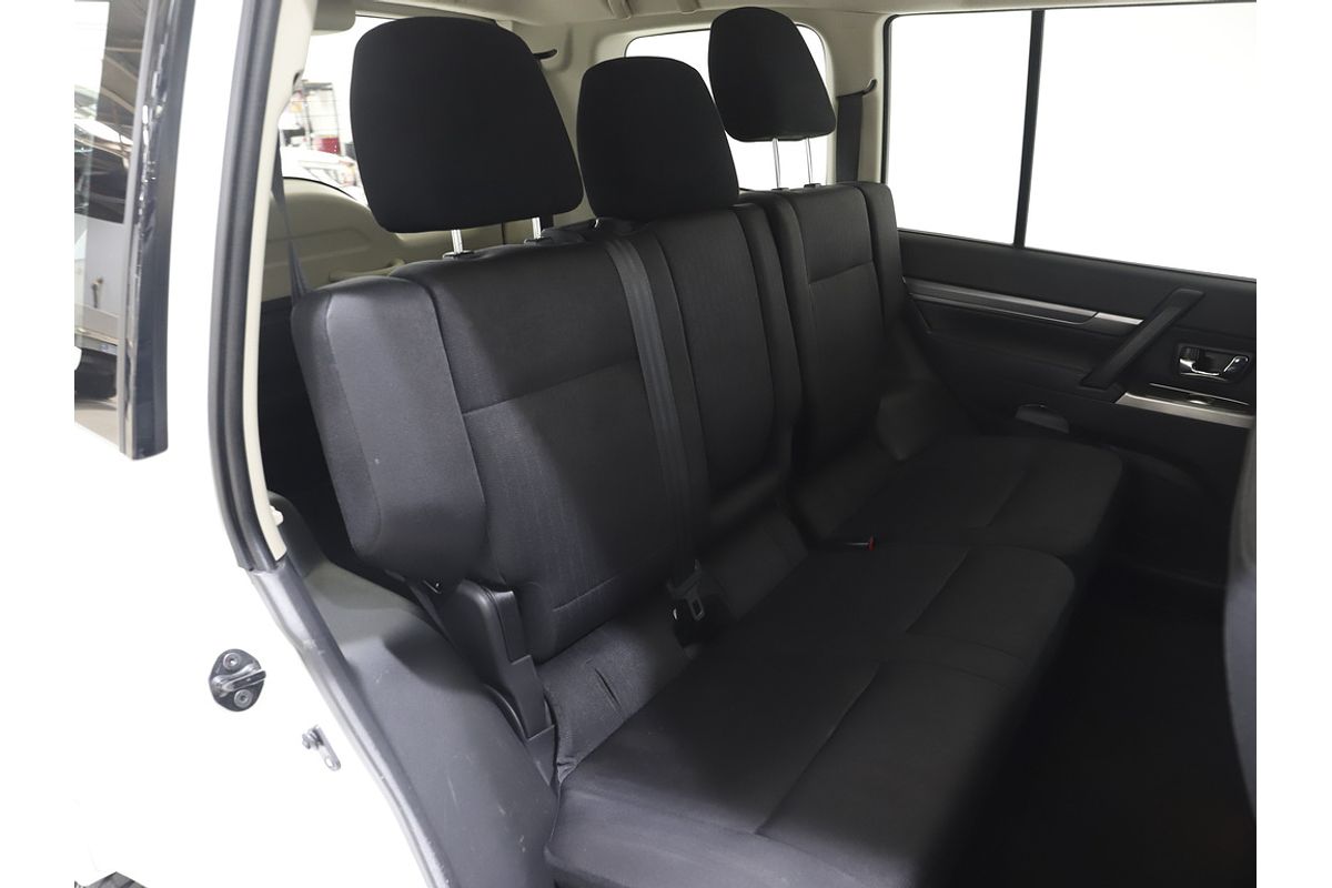 2019 Mitsubishi Pajero GLX NX