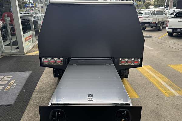 2025 Isuzu D-MAX SX 4X4