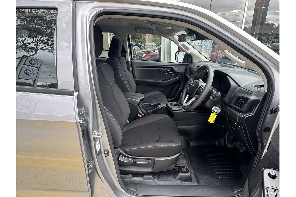 2025 Isuzu D-MAX SX 4X4