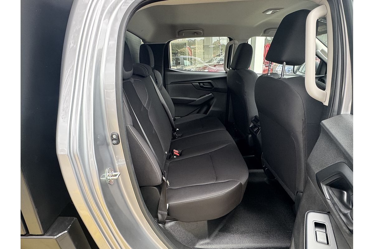 2025 Isuzu D-MAX SX 4X4