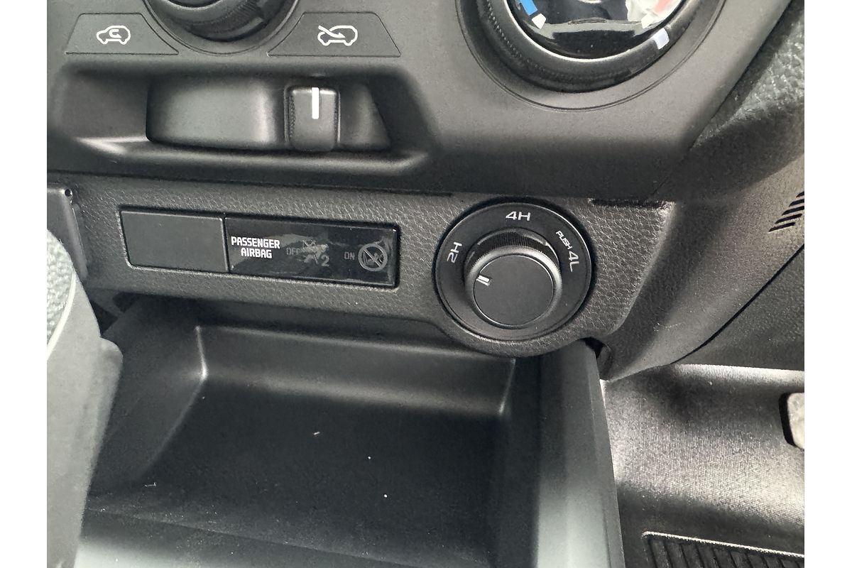 2025 Isuzu D-MAX SX 4X4