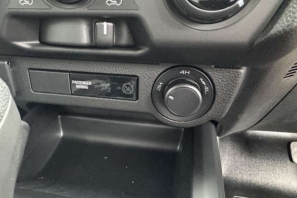 2025 Isuzu D-MAX SX 4X4