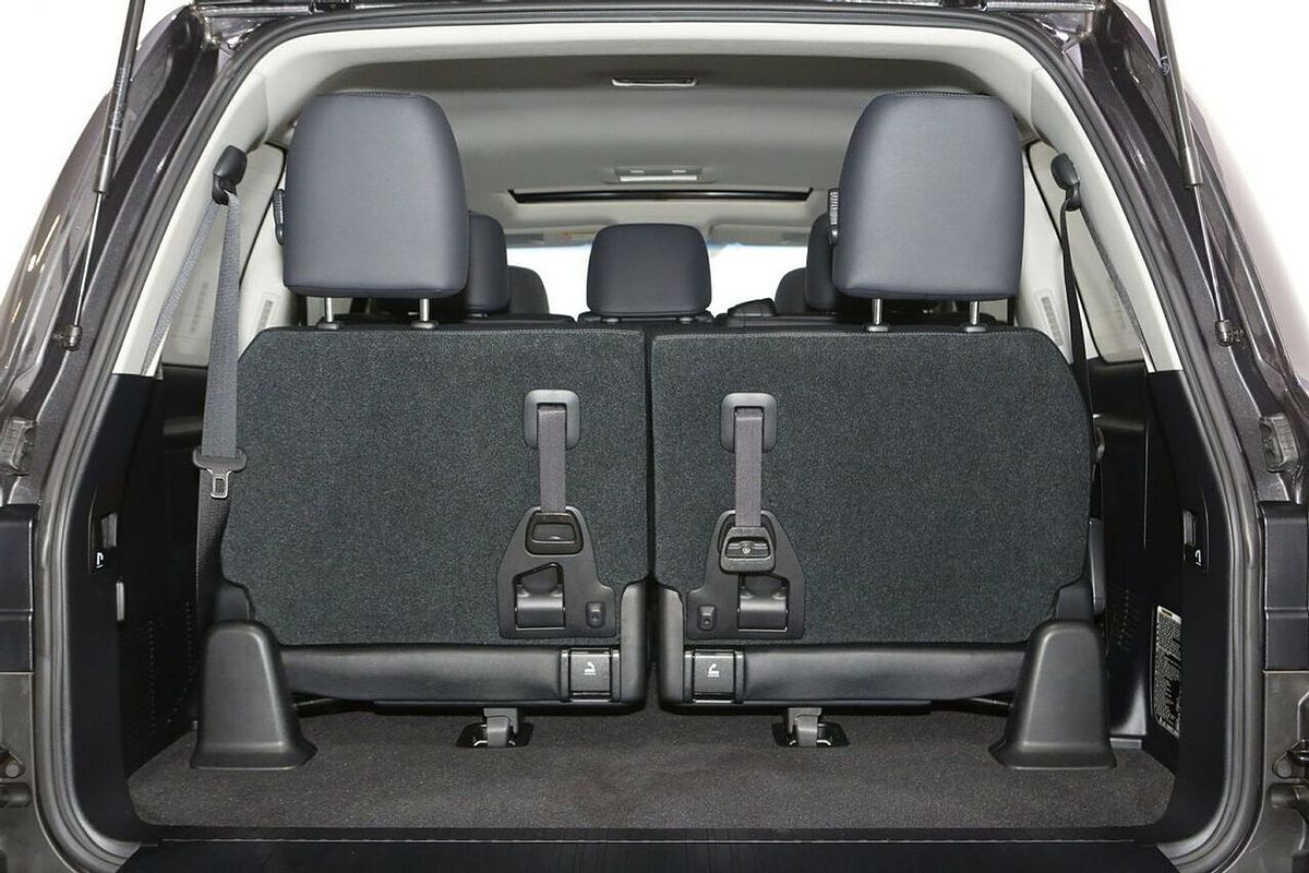 2020 Toyota Landcruiser VX VDJ200R