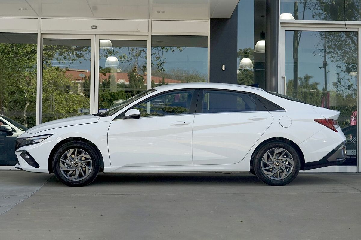 2025 Hyundai i30 Elite Hybrid CN7.V2