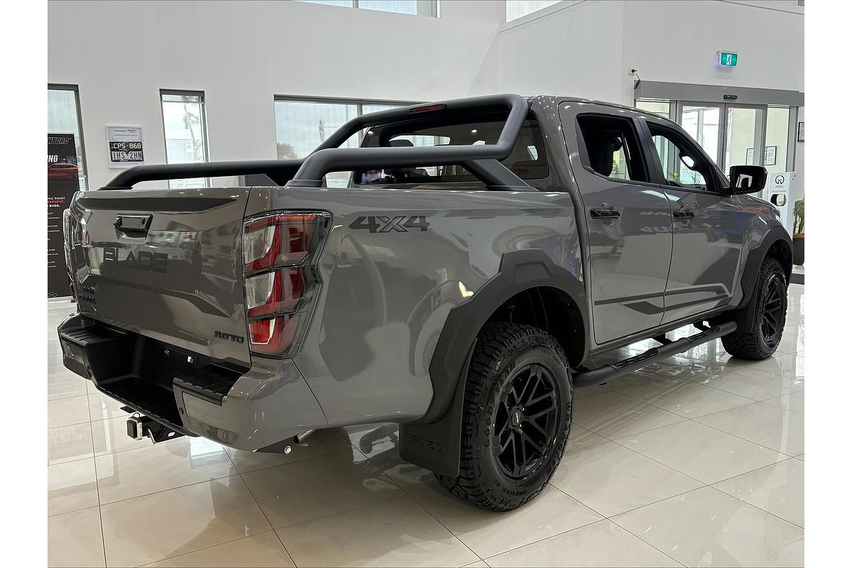 2025 Isuzu D-MAX BLADE 4X4