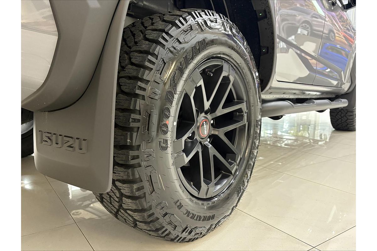 2025 Isuzu D-MAX BLADE 4X4